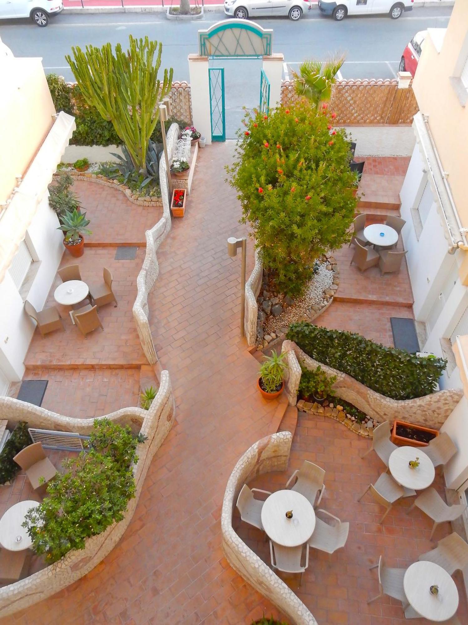 Hotel Kaly Ventimiglia Exterior photo